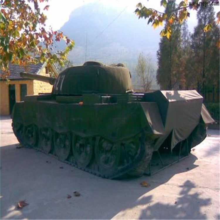 云霄大型充气坦克